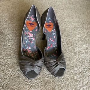 Grey Peep toe heels